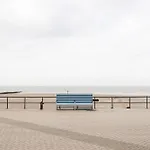Zeedijk 237 *