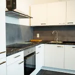 Zeedijk 237 *