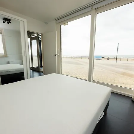 Апартаменты Zeedijk 237 *